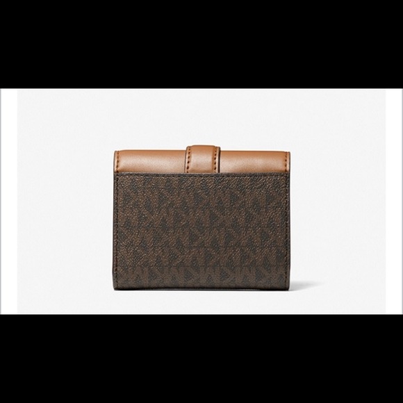 MICHAEL KORS CARMEN MEDIUM LOGO AND FAUX LEATHER WALLET - Picture 2 of 5